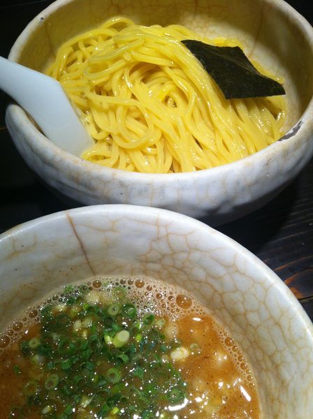 「浸け豚そば」@俺の空 池袋店の写真