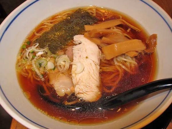 「純鶏らーめん醤油　580円」@麺処直久 新橋店の写真