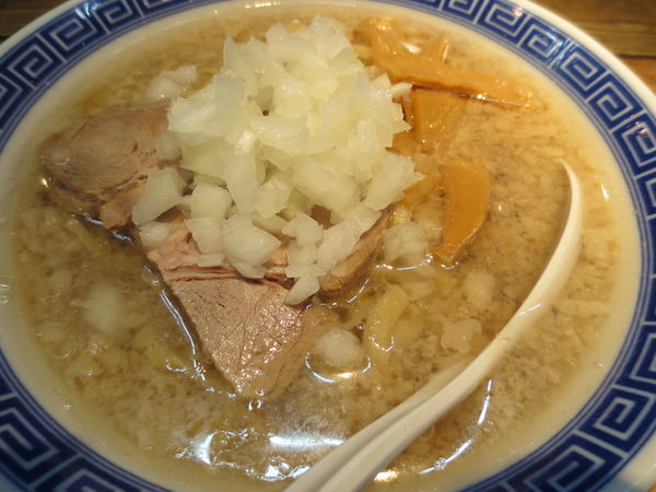 「背脂煮干　750円」@ナベラボ 池袋〝新潟ラーメン〟の写真