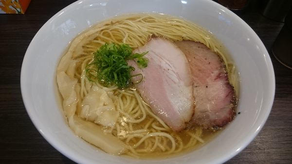 「塩ラーメン（680円）」@かしわぎの写真