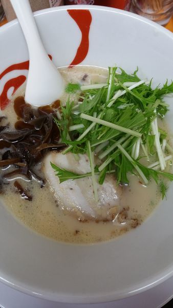 「とんこつらぁめん」@味彩の写真