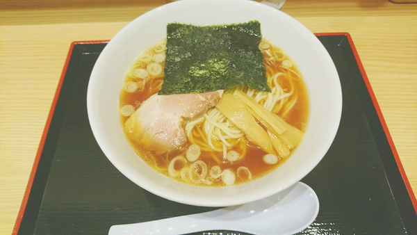 「中華そば（並）490円」@舎鈴 赤坂インターシティAIR店の写真