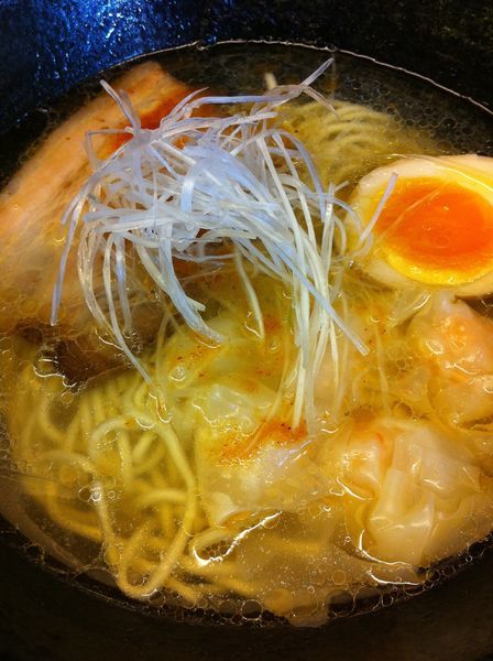 「しおらーめん」@麺道部の写真