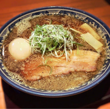 「煮卵入り煮干し蕎麦」@麺屋 八海山の写真