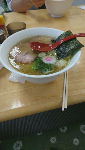 「塩そば味玉大盛」@とら食堂 松戸分店の写真