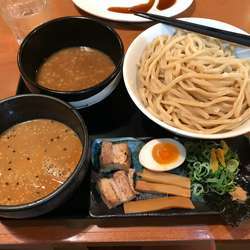 つけ麺 830円（Ｗつけダレ+100）