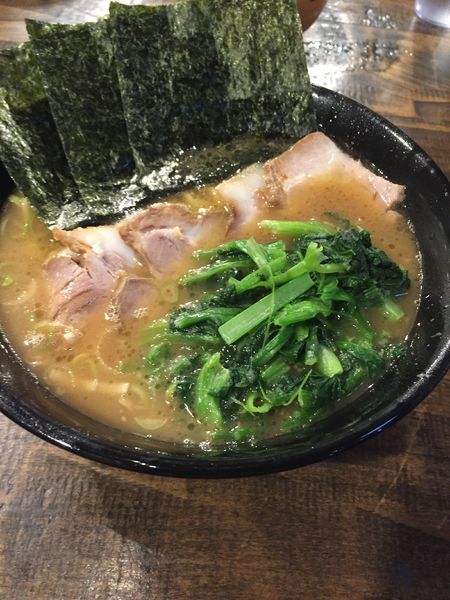 「チャーシューめん 味玉」@家系ラーメン クックらの写真