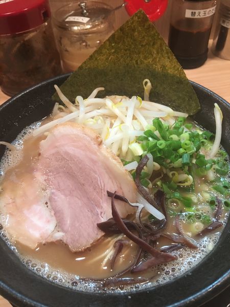 「もやしトッピング」@九州とんこつらーめん ひらさわの写真