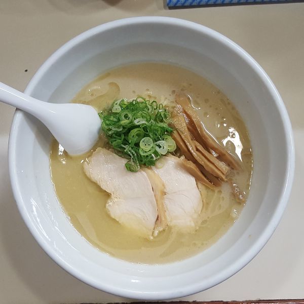 「鶏白湯らーめん+替え玉 ￥780」@らーめん れんげの写真