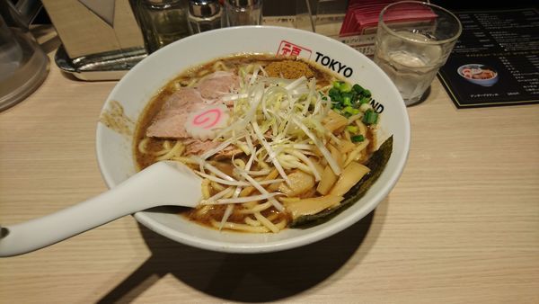 「ラーメン （L） 780円」@TOKYO UNDER GROUND RAMEN 頑者の写真