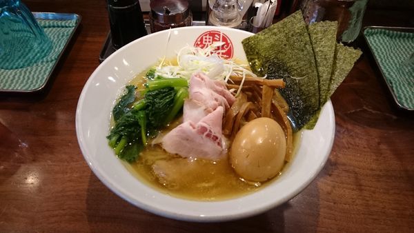 「魁花らーめんＺ 塩(大盛サービス)」@天然魳煮干だしらーめん創房 魁花の写真