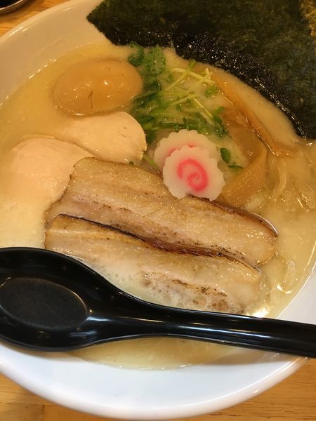 「特製鳥骨塩ラーメン」@麺処 誠信の写真