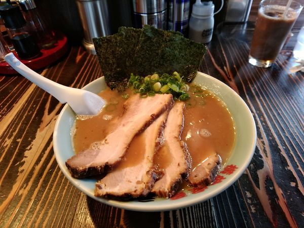 「チャーシューメン(並盛・150g)920円」@横浜家系元町家の写真