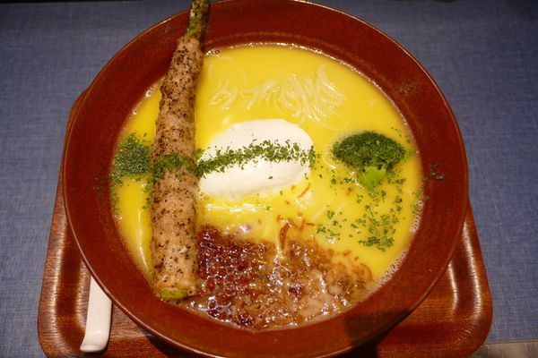 「鶏白湯（とりぱいたん）そば¥870／大盛り（200g）¥0」@麺巧 潮の写真