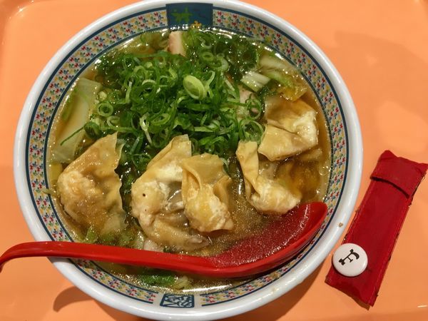 「えび揚げワンタン麺」@どうとんぼり神座 イオンモール四条畷店の写真