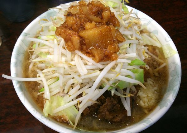 「小ラーメン　ヤサイニンニクアブラ　700円」@ラーメン二郎 めじろ台店の写真