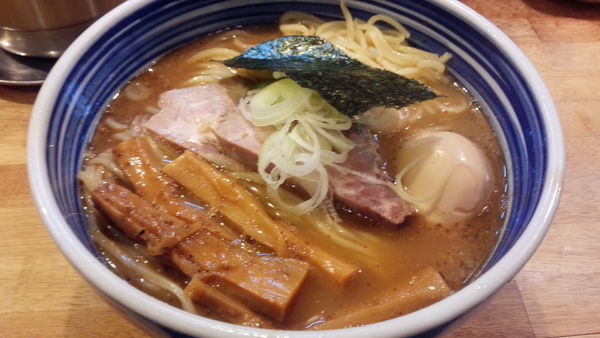 「ラーメン大盛りと味玉」@こうかいぼうの写真