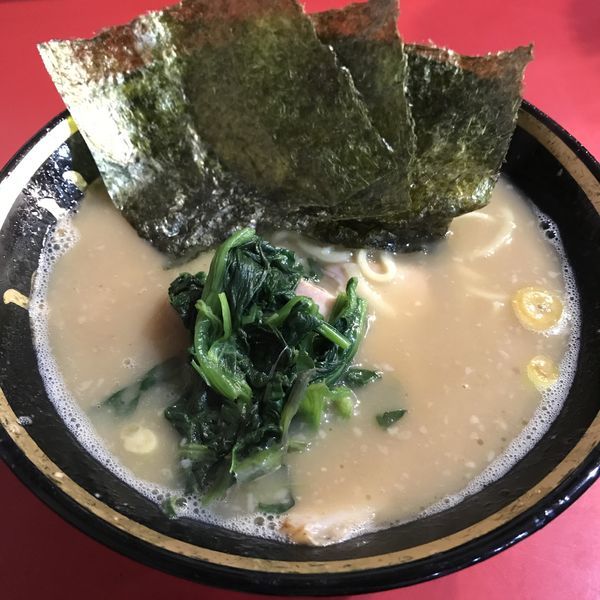 「ラーメン（￥700）」@家系総本山 ラーメン吉村家の写真