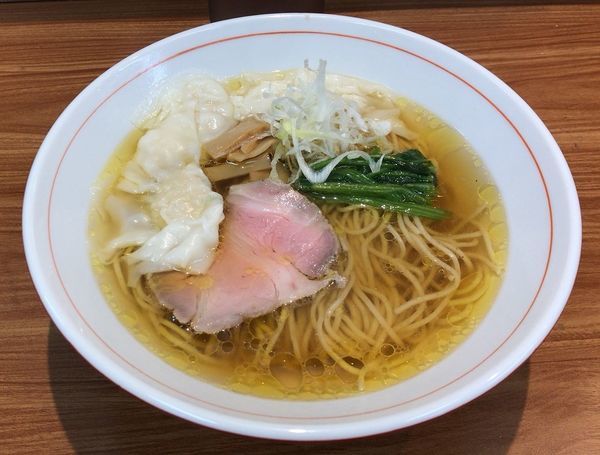 「白だし醤油ら～麺(ライ麦入りストレート麺)＋ワンタン(3個)」@ら〜麺 安至の写真