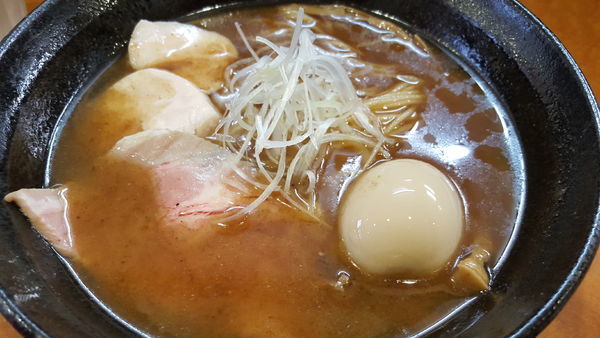 「中華そば＋味玉」@麺屋ひなたの写真