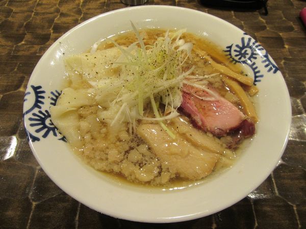 「限定　豚ワンタンラーメン（７００円）＋他」@特級鶏蕎麦 龍介の写真