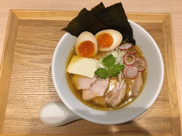 「あっさりIINO 海老醤油 全部入り」@RAMEN CAFE de IINOの写真