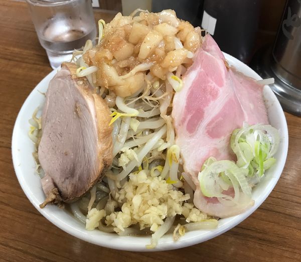「ラーメン（少）＋ローストポーク1枚 730＋100円」@ラーメンの店 どでん 北浦和店の写真