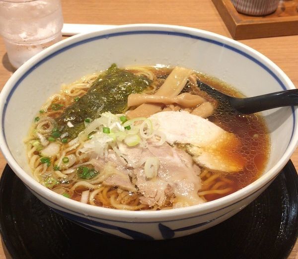 「純鶏らーめん 醤油」@麺処直久 新橋店の写真
