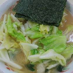 キャベツラーメン、中、固め