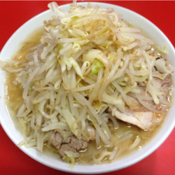 小ラーメン 700円 ヤサイ多め