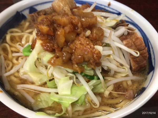 「豚小ラーメン」@ラーメン二郎 めじろ台店の写真