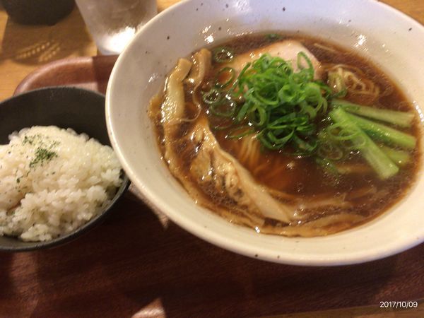 「べこ醤油らーめん」@tamazouの写真