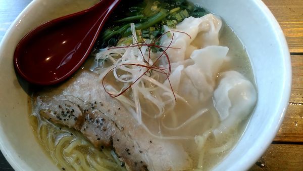 「ワンタンメン」@麺屋夏鈴の写真