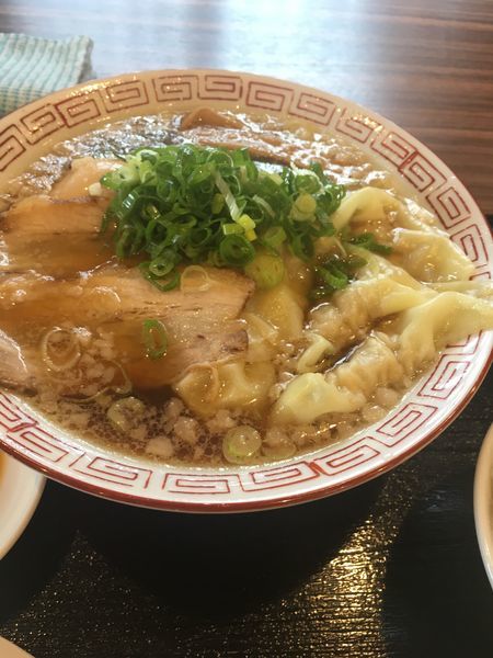 「（限定）ワンタンそば」@わだ屋の写真