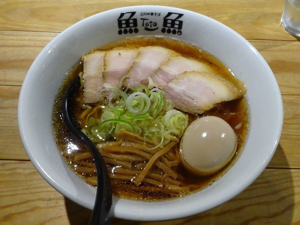 「中華そば並（750円）＋スペシャルトッピング（350円）」@立川中華そば とと ホンテンの写真