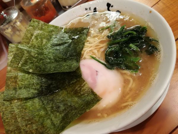「ラーメン」@横浜家系 麺屋はやぶさの写真