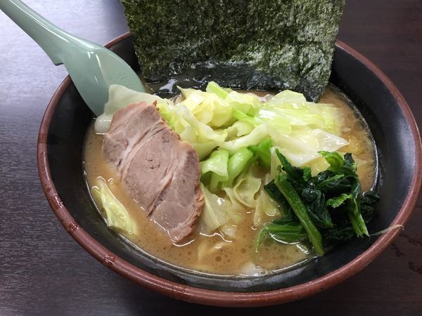 「キャベツラーメン 並」@とんぱた亭 三枚町店の写真