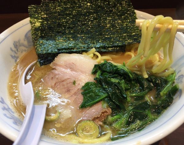 「ラーメン(680円)」@横浜家系ラーメン 中島家の写真