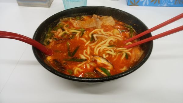 「ピリ辛豚骨ラーメン」@あおとう あすとろ渡田店の写真