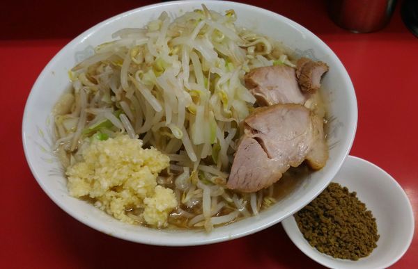「小ラーメン＋ふりふりカレー（700円＋50円）」@ラーメン二郎 上野毛店の写真