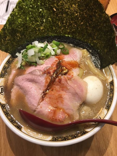 「すごい煮干ラーメン(中盛)＆特製」@すごい煮干ラーメン凪 五反田西口店の写真