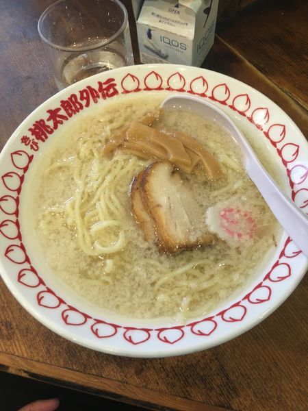 「背脂中華そば」@支那そば きび 桃太郎外伝の写真