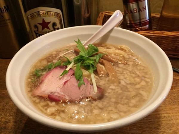 「背脂ニンニクラーメン」@荏原町しなてつの写真