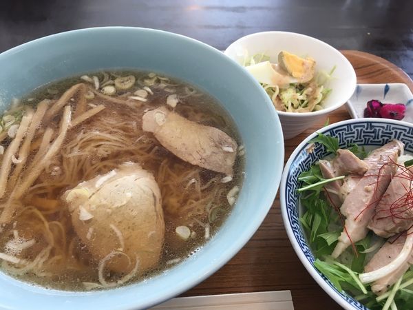 「ラーメンチャーシュー丼セット」@新華園 NAKAZUMAの写真