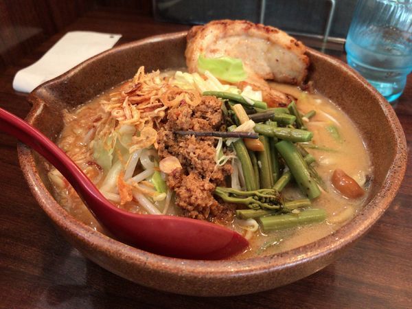 「信州味噌野菜ラーメン＋チャーシュー1枚 920円」@蔵出し味噌 麺場壱歩  東久留米店の写真