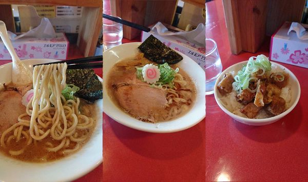 「『ラーメン+どてめし小(￥750+300)』」@麺屋しのはら 三日月食堂の写真
