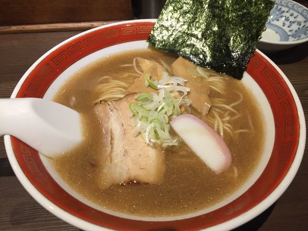 「豚骨ほんのり魚介(ホンイツ)」@拉麺5510の写真