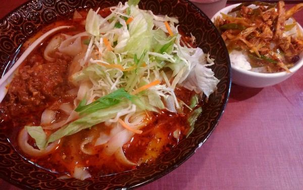 「元祖麻辣刀削麺＋自家製ネギチャーシュー丼(ミニ)」@中華居酒屋 佳陽の写真