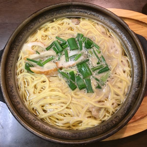 「鍋焼きラーメン 大 (756円)」@すさき駅前食堂の写真