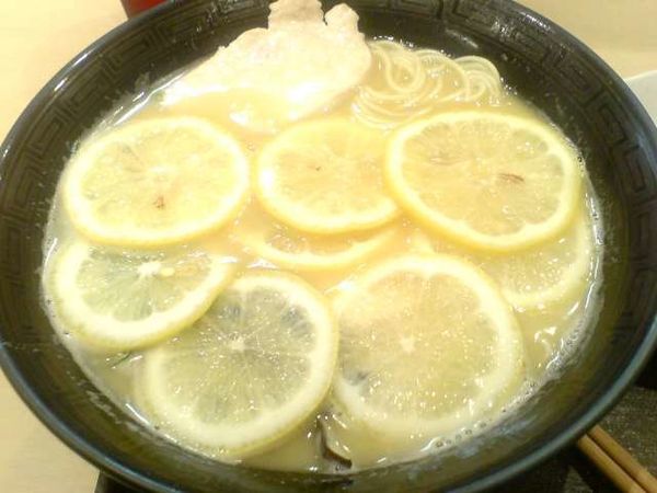 「レモンそば(こってり 880円)」@鶏そば壽の写真